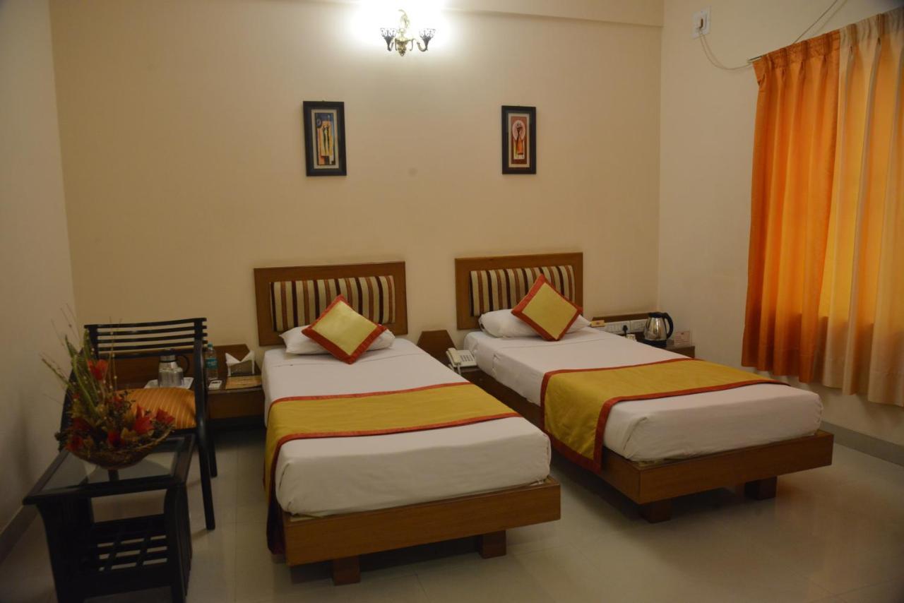 Hotel Pai Vista, Kr Road Bangalore Esterno foto